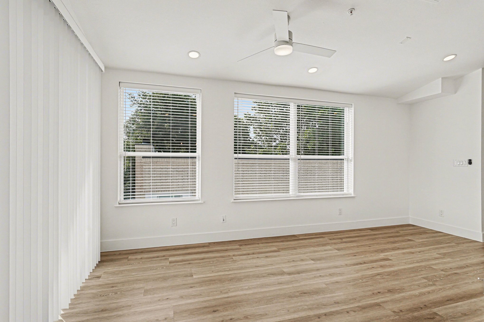 Building Photo - 2217 N Fitzhugh Ave