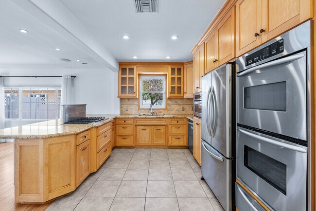 Building Photo - 4576 Adam Rd