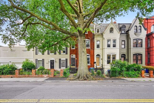 Building Photo - 1810 13th St NW