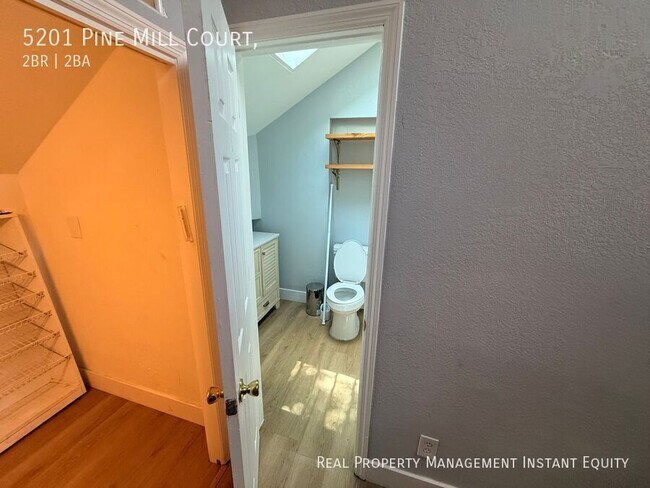 Building Photo - 5201 Pine Mill Ct