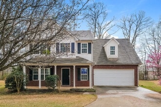 Building Photo - 1405 Buckingham Pl