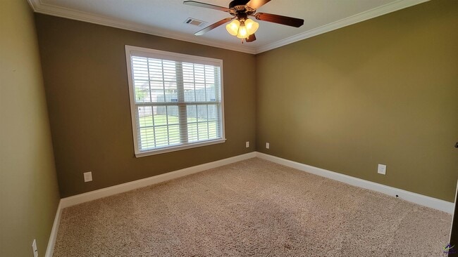 Building Photo - 105 Fortune Way