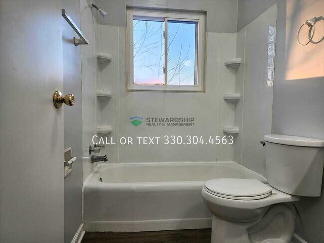 Building Photo - 1440 Virginia Ave