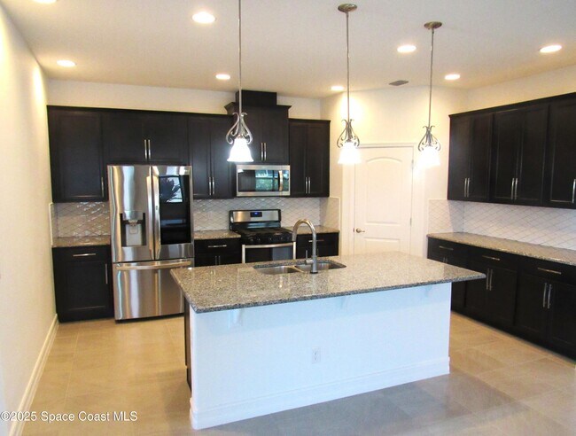 Building Photo - 3398 Addison Dr