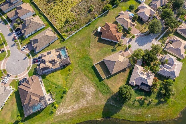 Building Photo - 2630 Summerland Way