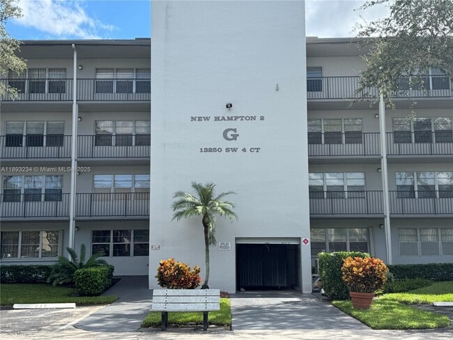 Primary Photo - 13250 SW 4th Ct