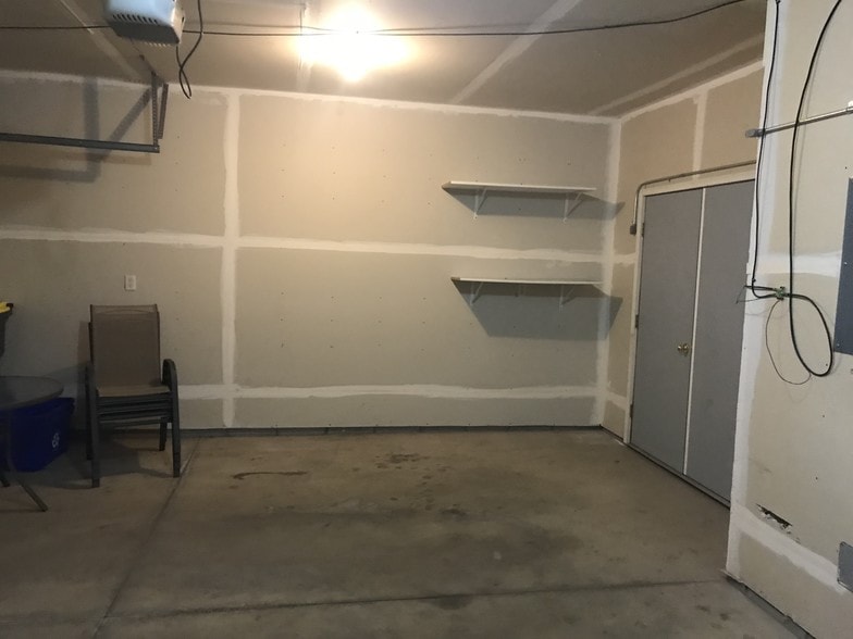 Building Photo - 2138 Willow Trl