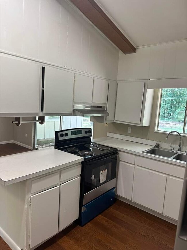 Building Photo - 1317 Moss Hill Dr