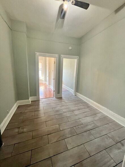 Building Photo - 44 Clerk St