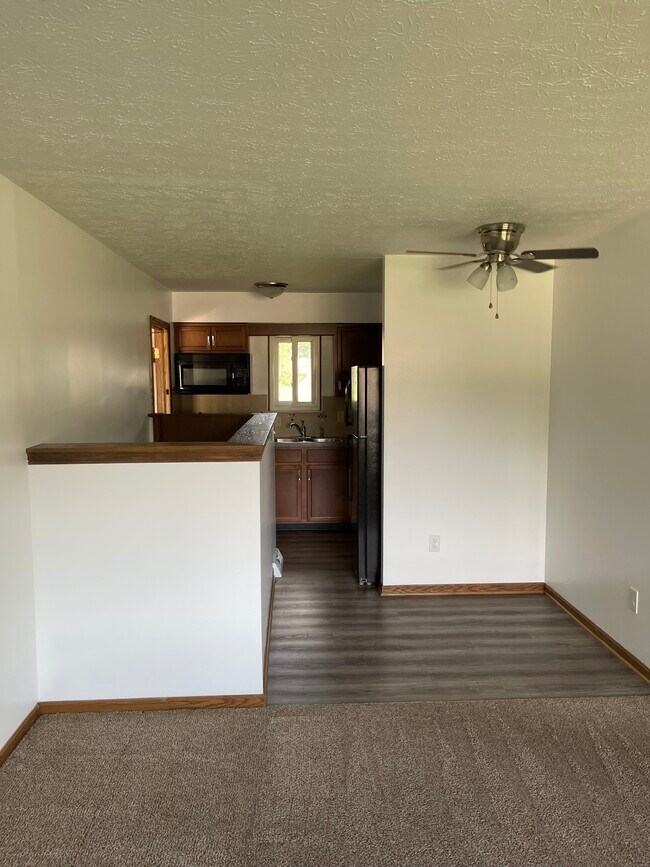 Building Photo - 1380 Beechnut Dr