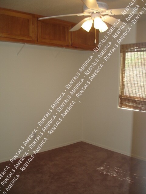 Building Photo - 17463 W Rock Wren Ct