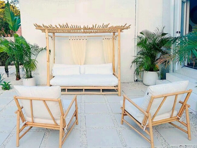 Building Photo - 745 NW 47th Terrace