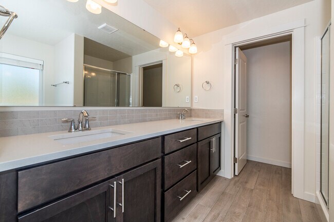 Building Photo - 10236 W Achillea St