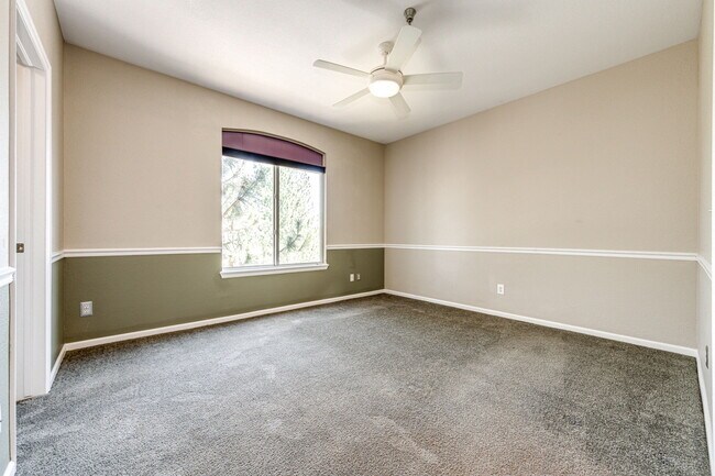 Building Photo - 2575 S Syracuse Way