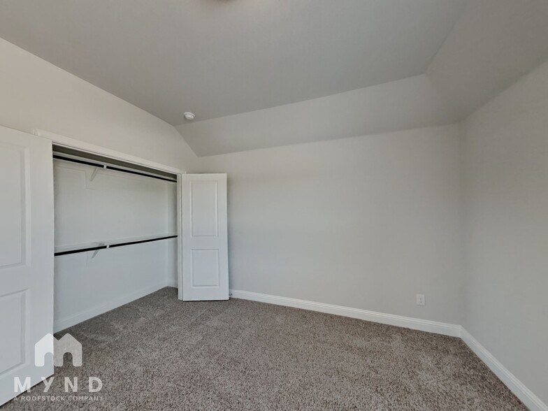 Building Photo - 432 Oceania Ln