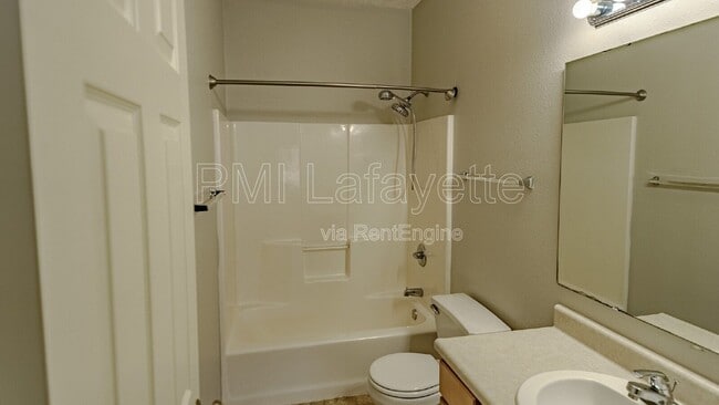 Building Photo - 4110 Ivanhoe St