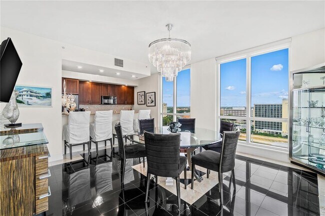 Building Photo - 331 Cleveland St