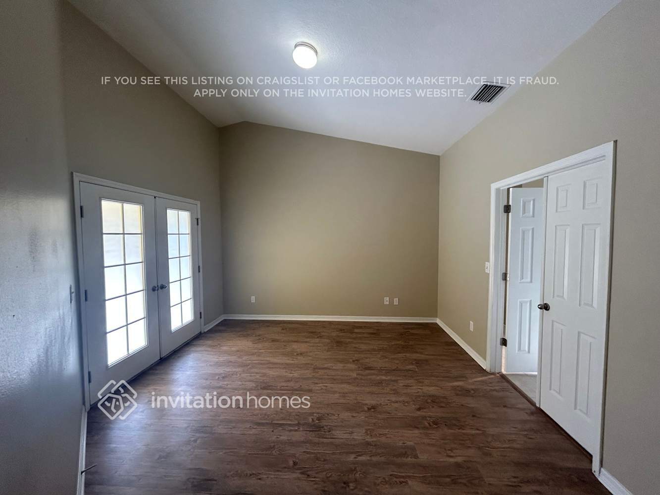 Building Photo - 1654 Wakefield Dr