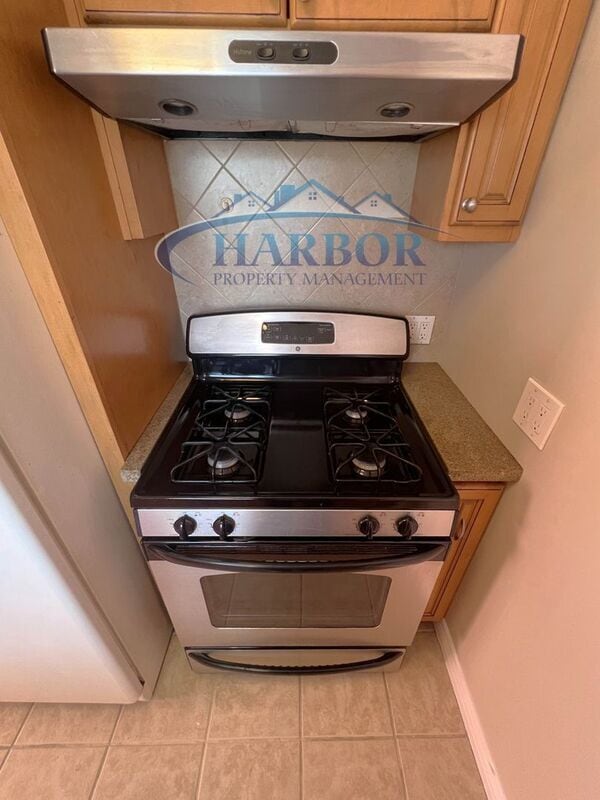 Building Photo - 1020-1024 S. Gaffey Street