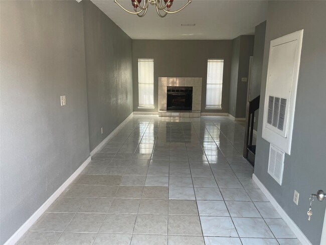 Building Photo - 12400 Brookglade Cir