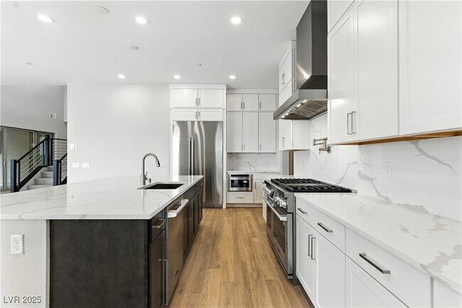 Building Photo - 5073 Slatestone St