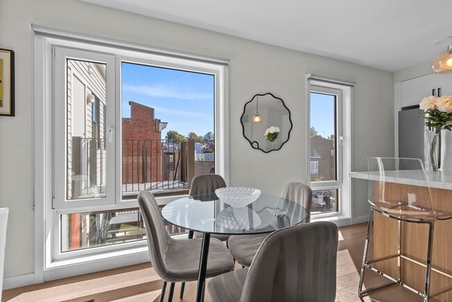 Building Photo - 457 W Broadway