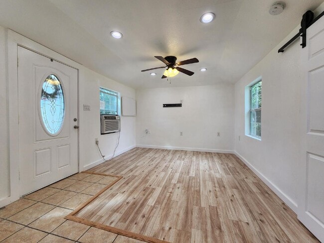 Building Photo - Updated 1-Bedroom Home with Spacious Yard ...