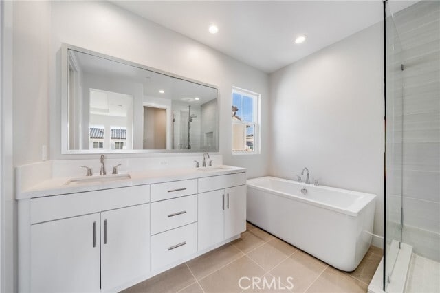 Building Photo - 716 Olivier Dr