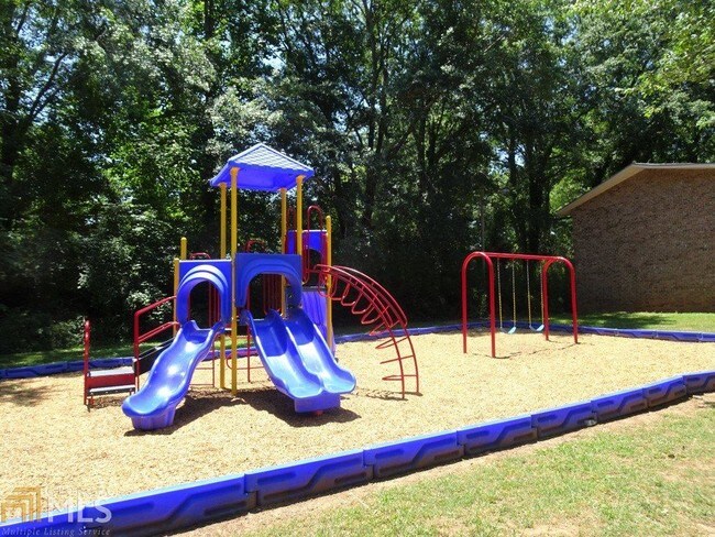 Building Photo - 53 Newnan Estates Dr