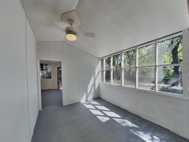 Building Photo - ONE OF A KIND GEM IN FORT WORTH!