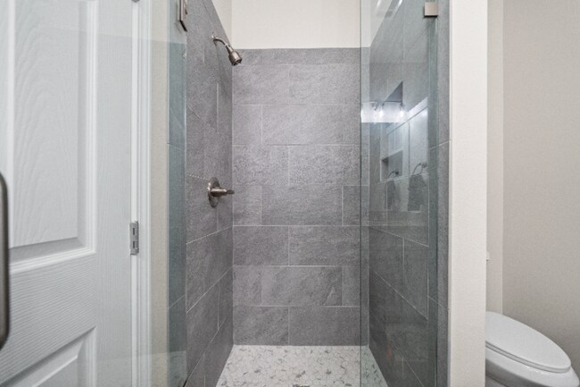 Building Photo - 165 Pebble Beach Pl