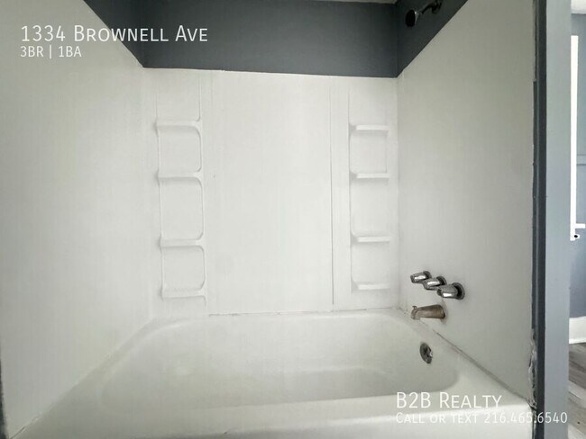 Building Photo - 1334 Brownell Ave