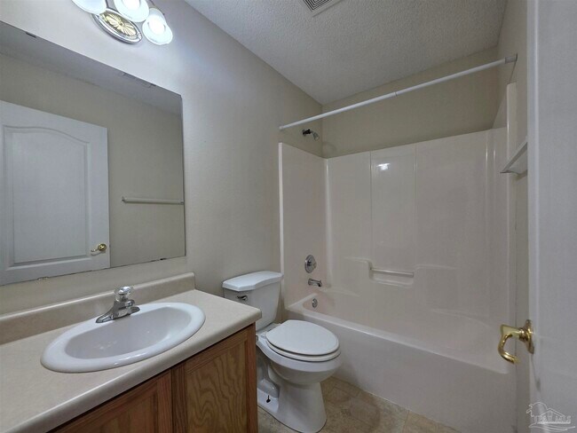 Building Photo - 720 Buoy Dr