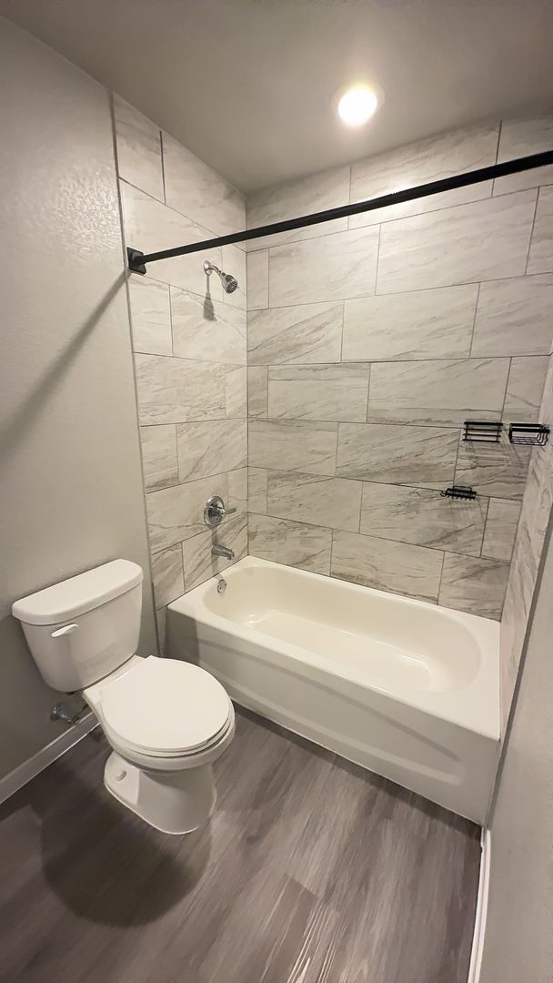 Building Photo - 1604 Pontotoc Trce