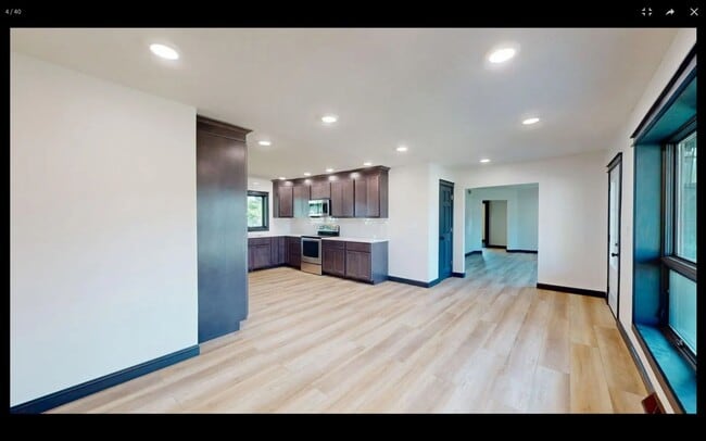 Building Photo - 2416 W 9th St