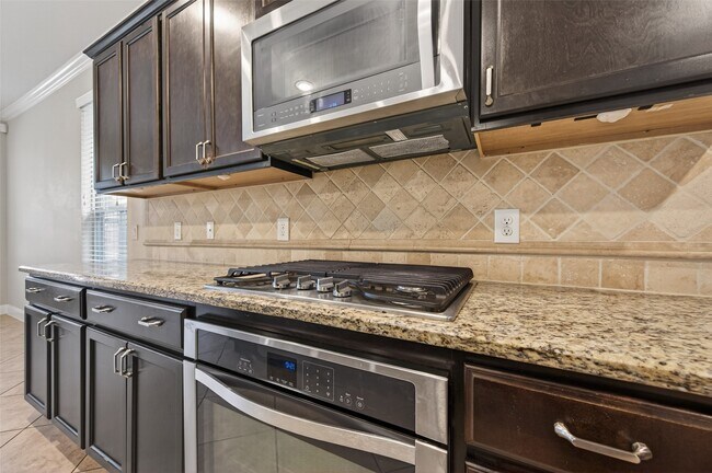 Building Photo - 15630 Eagle Valley Dr