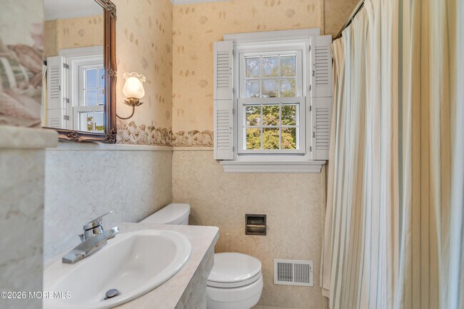 Building Photo - 312 Salem Ave