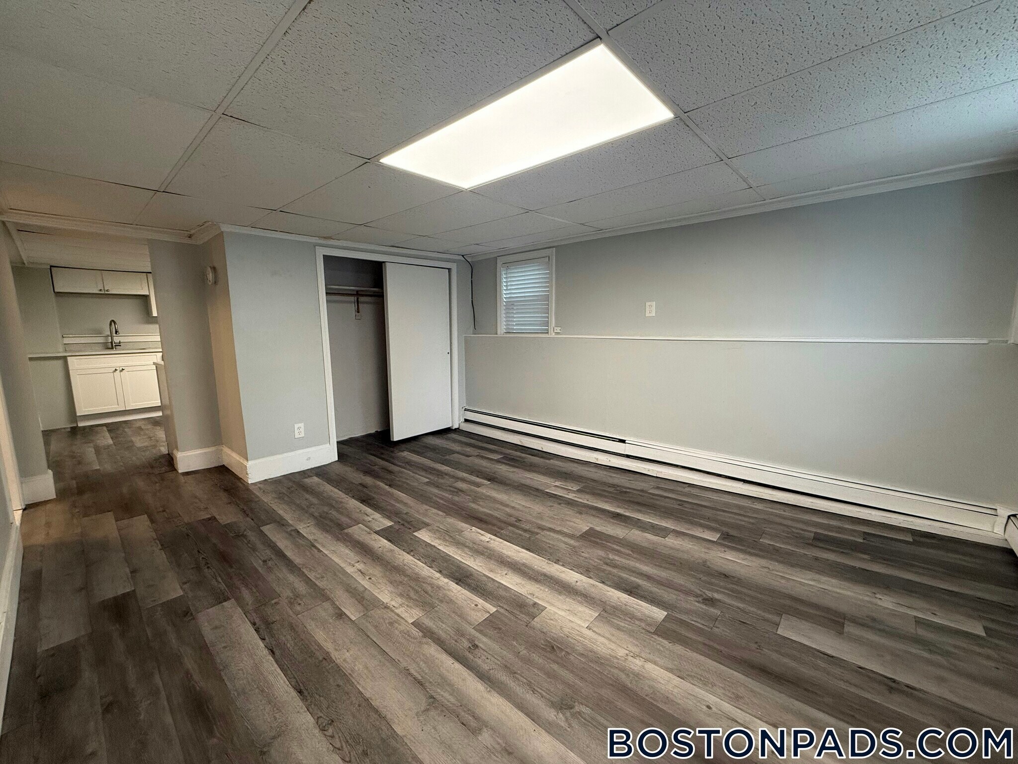 Building Photo - 126 Leyden St