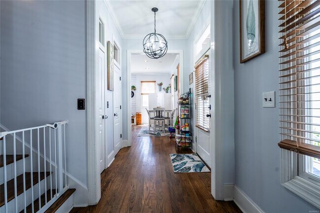 Building Photo - 48 Bright Spot St
