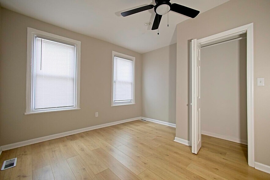 Building Photo - 1961 N Croskey St