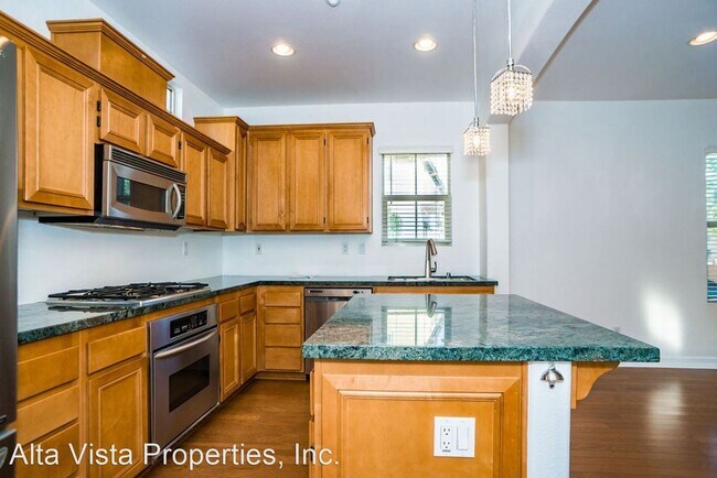 Building Photo - 3 br, 2.5 bath House - 2664 Escala Circle