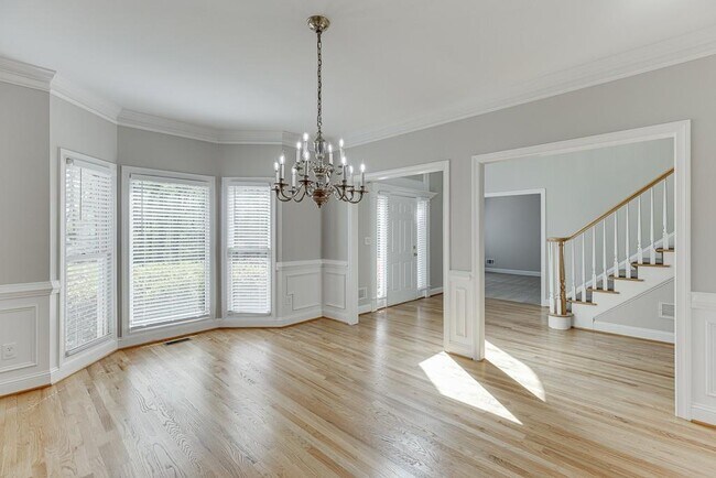 Building Photo - 9345 Riverclub Pkwy