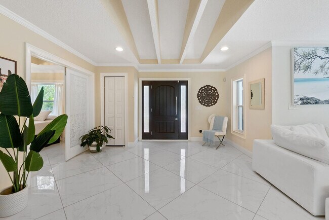 Building Photo - 501 Boating Club Rd