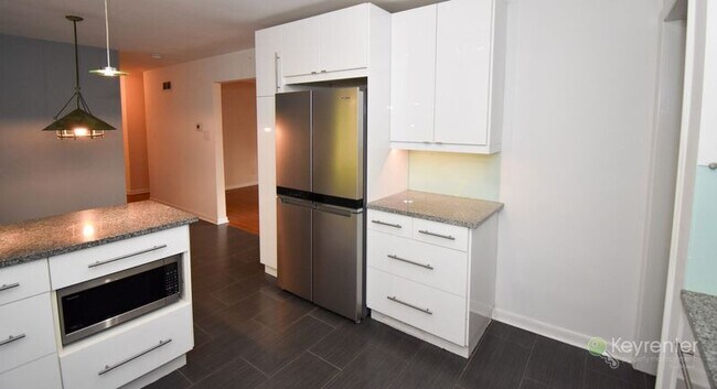 Building Photo - 981 Limekiln Rd