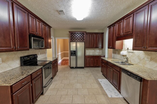Building Photo - Home for Rent in Magnolia Estates