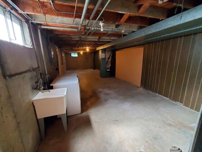 Building Photo - 266