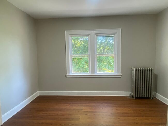 Building Photo - 301 Terrace Ave