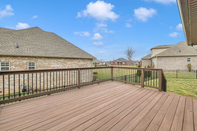 Building Photo - For Lease in Gallatin Zoned Liberty Creek Schools for Middle and High school