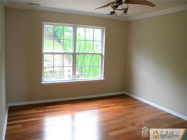 Building Photo - 106 Sayreville Blvd S