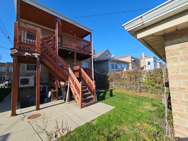 Building Photo - 2909 N Austin Ave